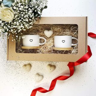 🌹💖 Proč je náš Valentýnský balíček nejlepším dárkem pro vás? 💖🌹 1️⃣ Láska v každém doušku: Tyto nádherné hrnky s podtáckem...